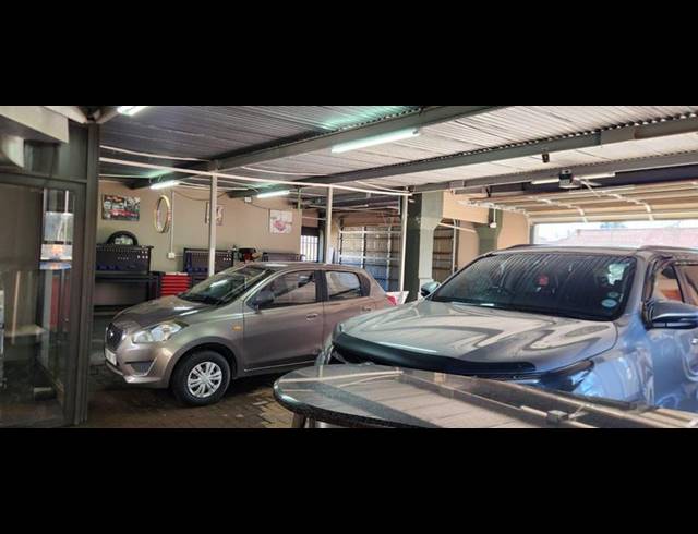 3 BEDROOM HOUSE FOR SALE IN SECUNDA CENTRAL